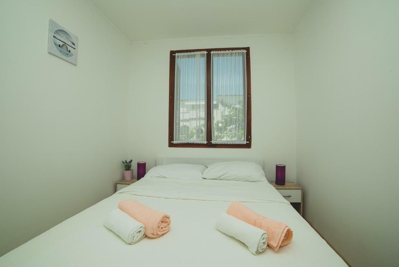 Serenity By The Sea #1 - Private Terrace Vrsi Luaran gambar